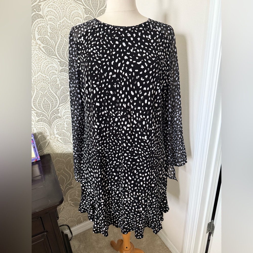 Cato Black and White Long Sleeve Dress